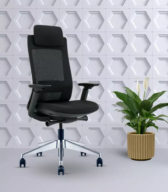 L Black Office Chair