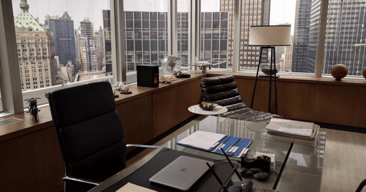 Luxury Office Furniture: Enhancing Office Aesthetics in Dubai