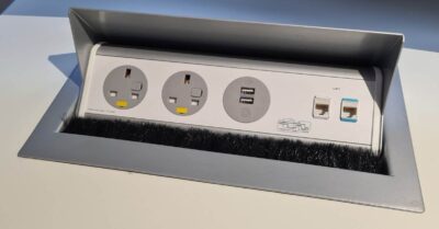 What Types of Workstation Power Sockets Are Available in Dubai?